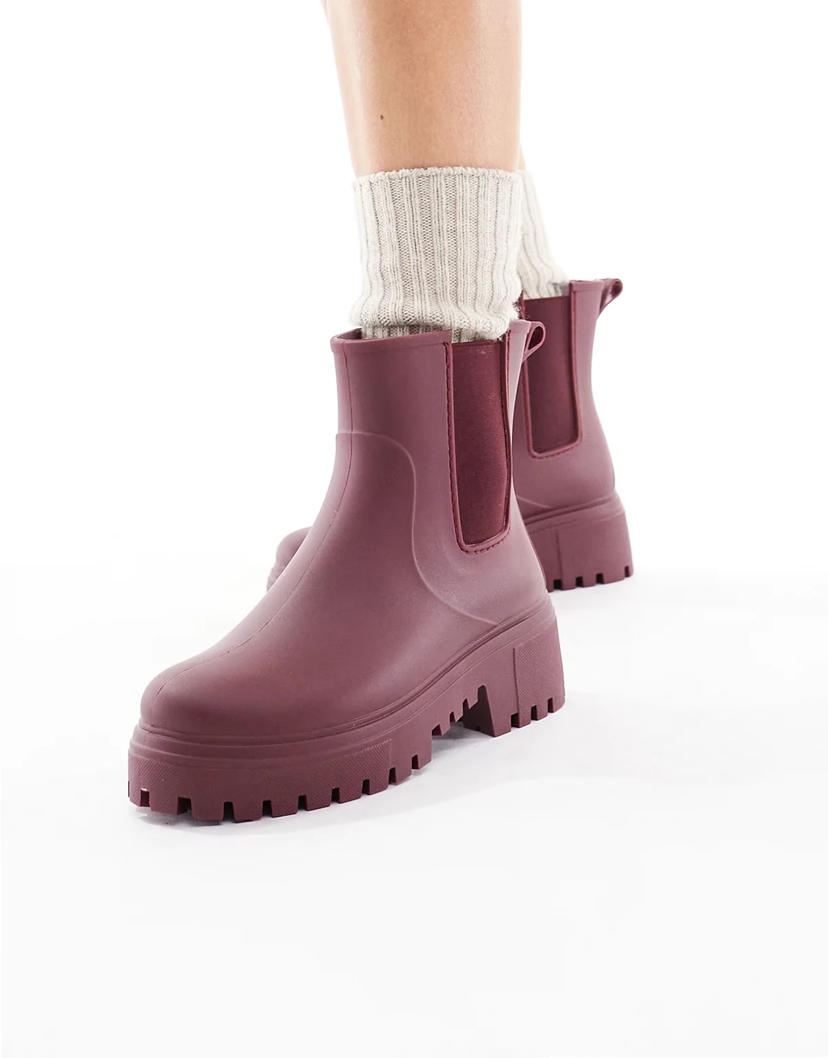 Phoebe chunky chelsea boots in burgundy