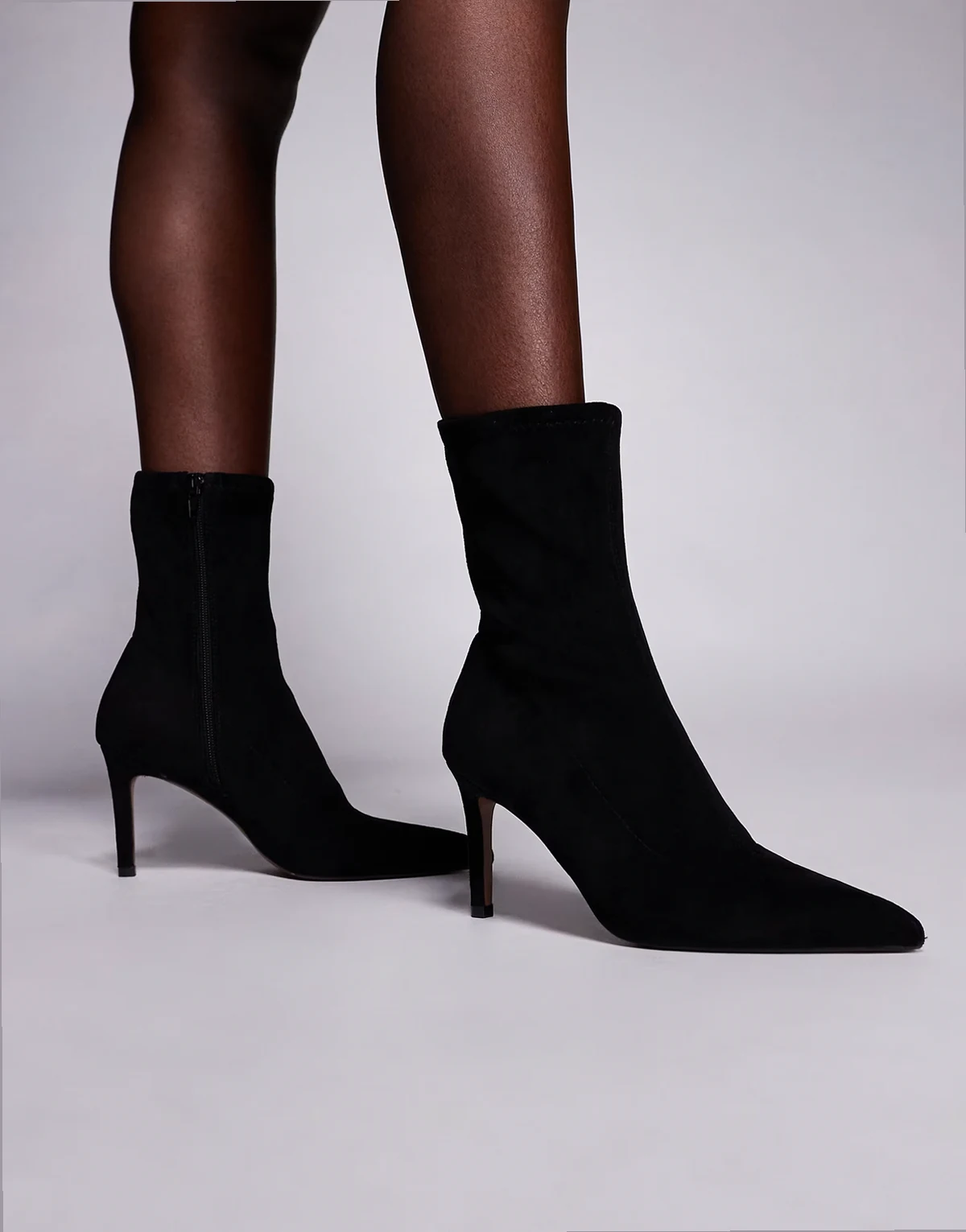 Wide Fit – Erika – Stiefel mit hohem Absatz und eng anliegendem Schaft in Schwarz, weite Passform