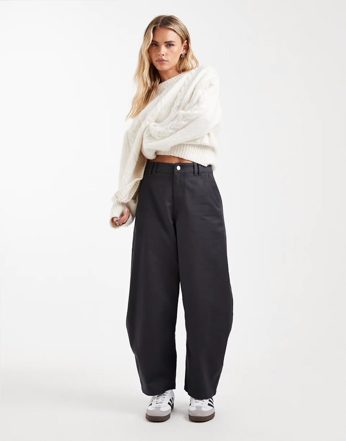Petite – Elegante Hose aus Baumwollsatin in Marineblau