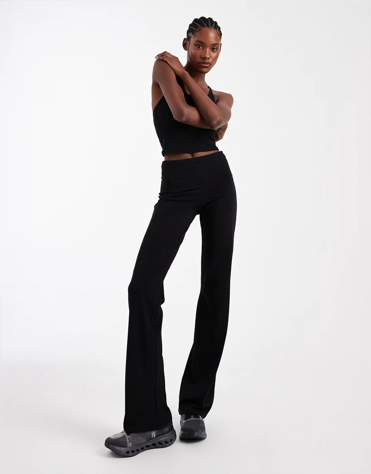 – Schlaghose in Schwarz mit Umschlag