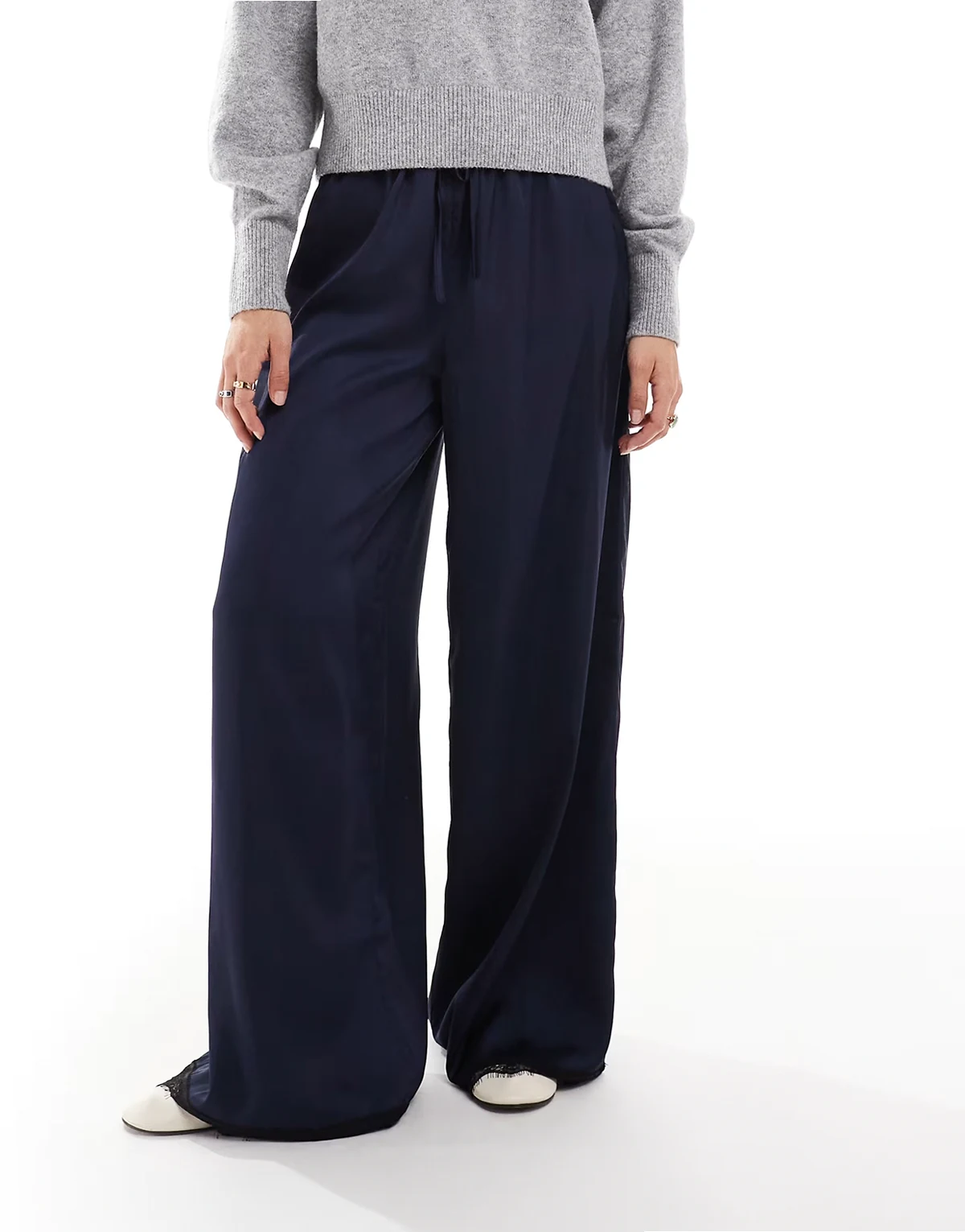 tie waist satin wide leg laced pants in navy