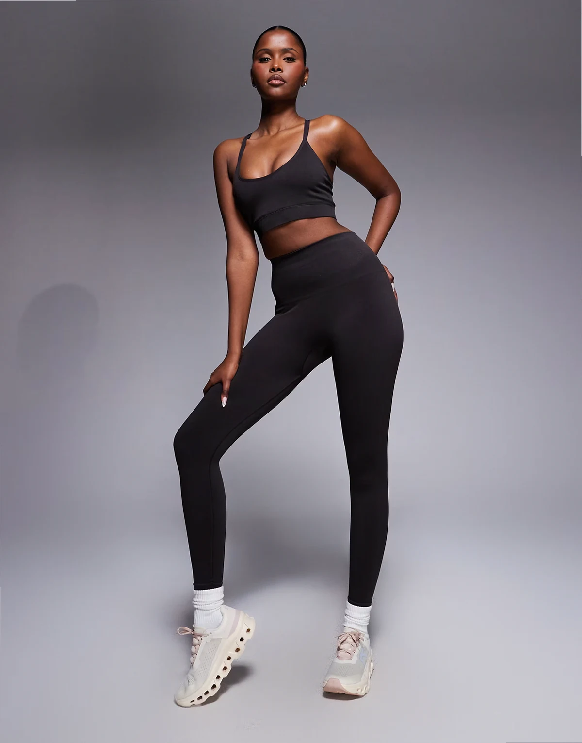 seamless high waist gym leggings in dark chocolate