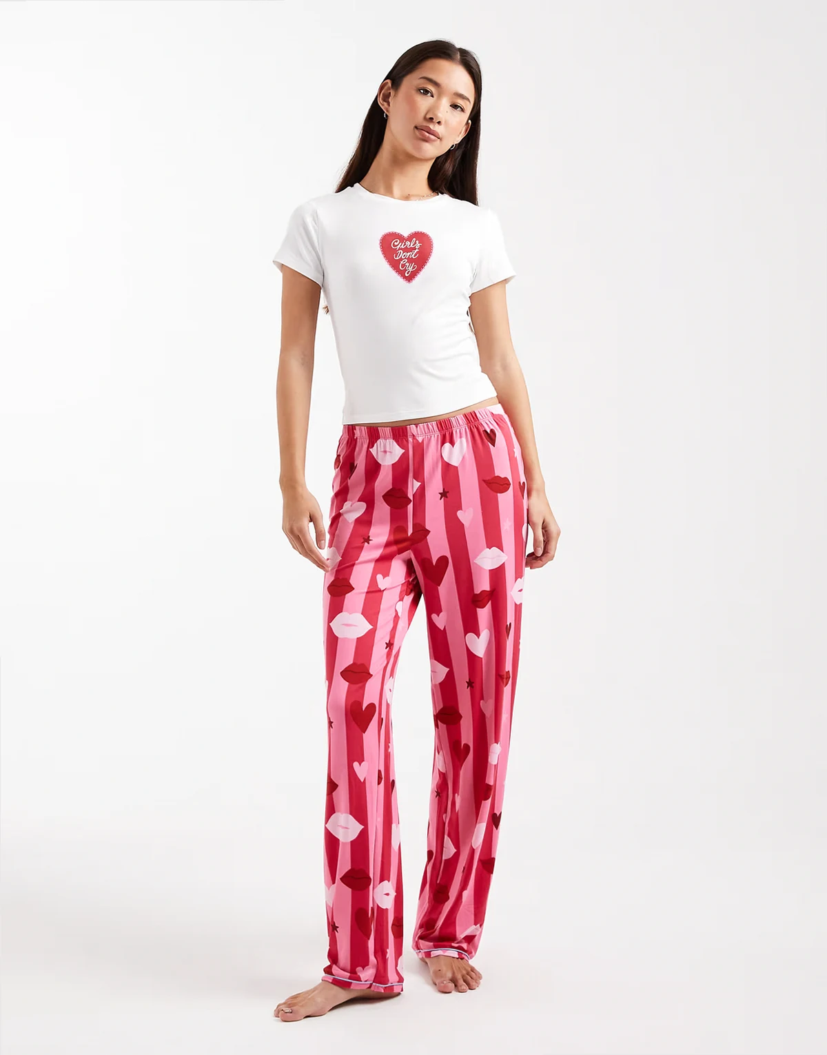 heart print pajama bottoms in pink