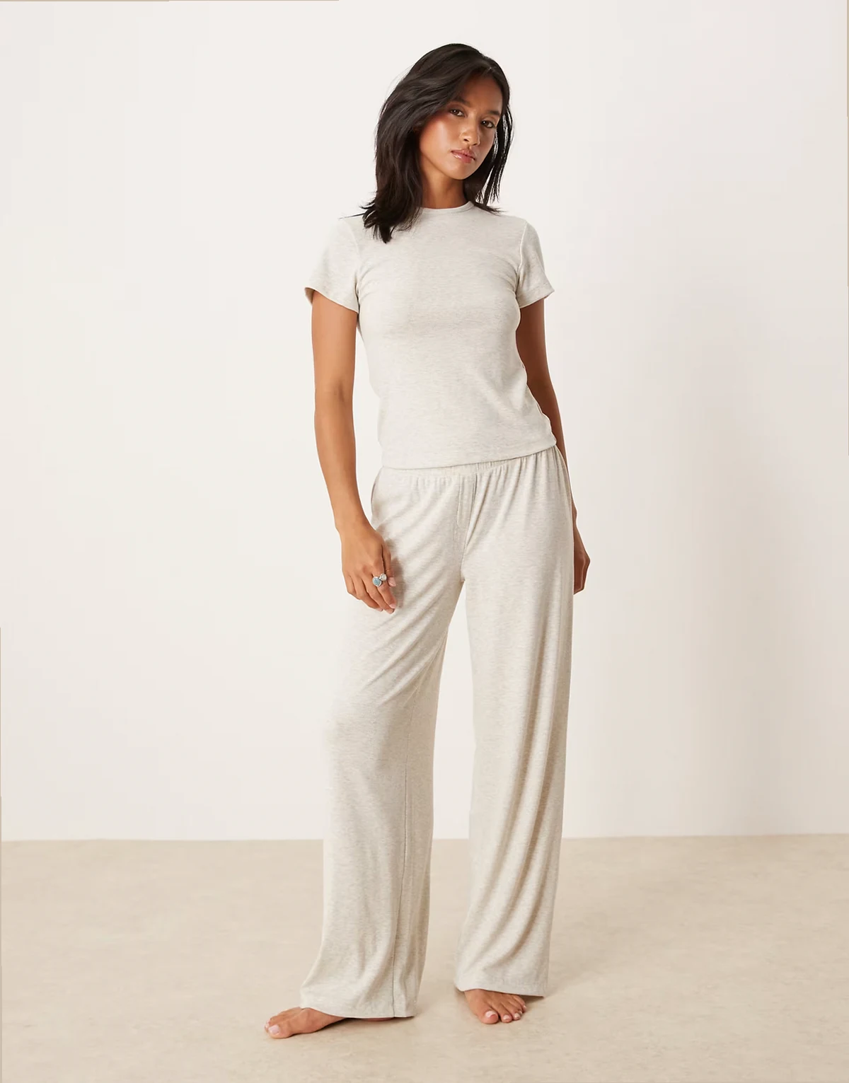 ASOS DESIGN Petite – Mix & Match – Gerippte Pyjamahose in Beige