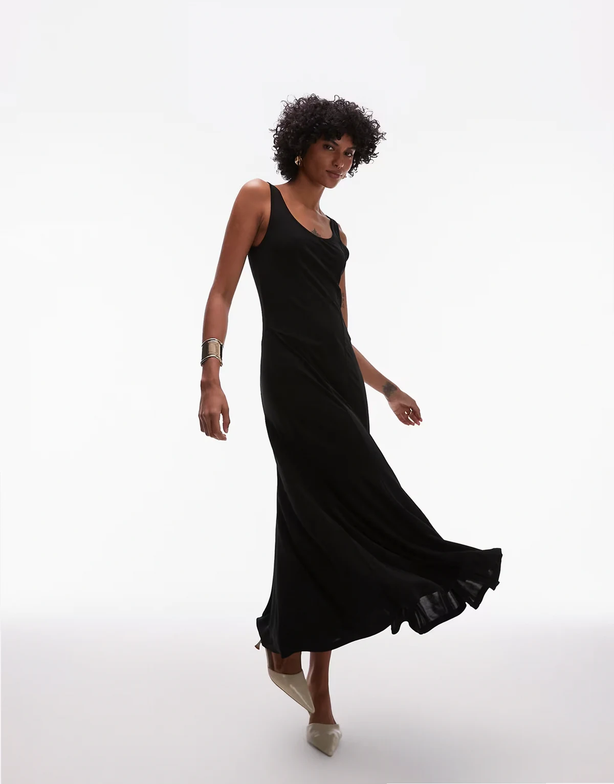 – Maxikleid aus Jersey in Schwarz mit Korsettoberteil und Bahnendesign