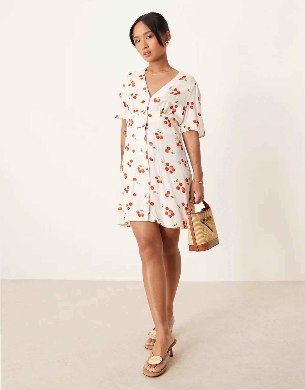 Nobody's Child Petite Alexa mini dress in white/tomato print