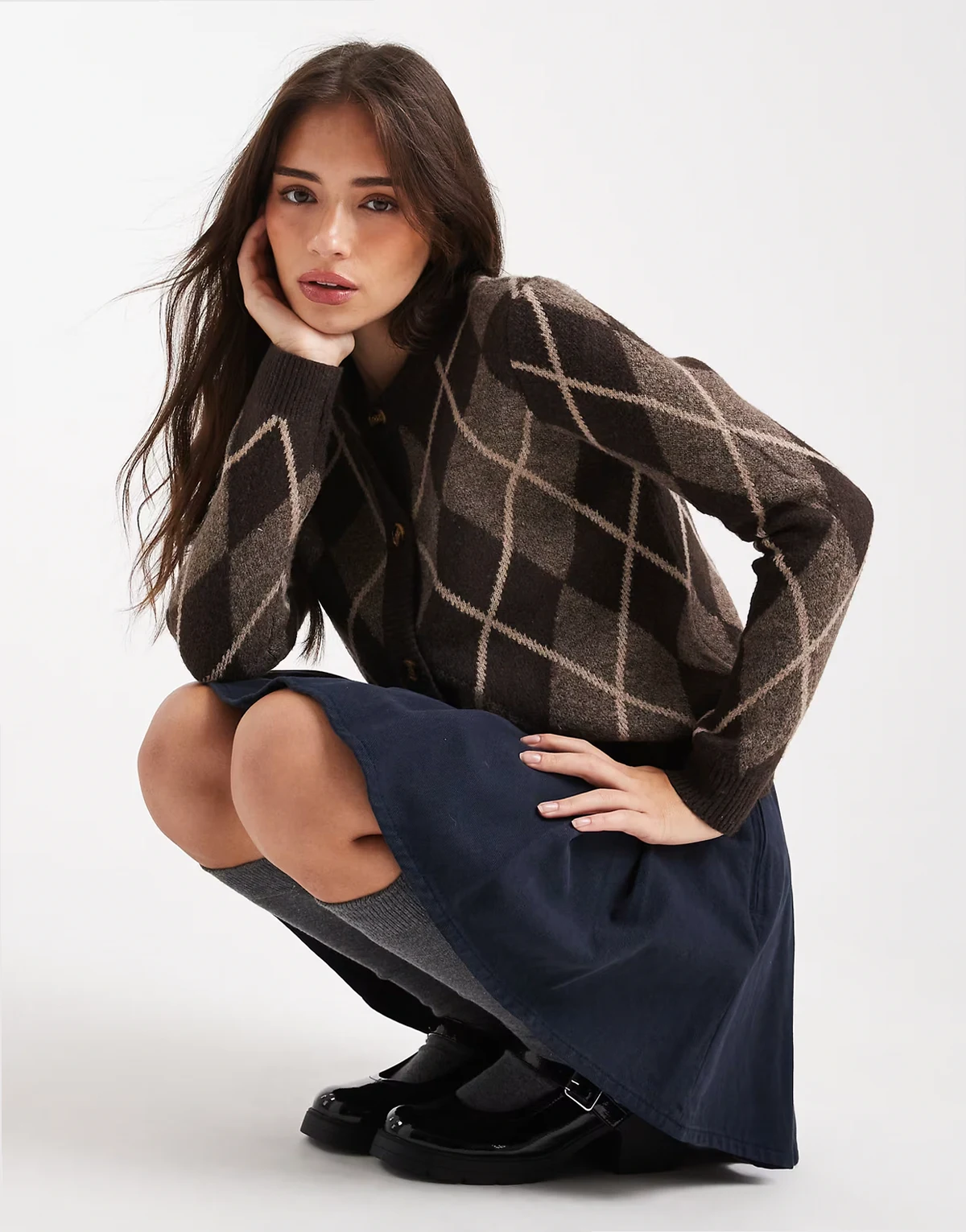 button down crew neck cardigan in brown argyle