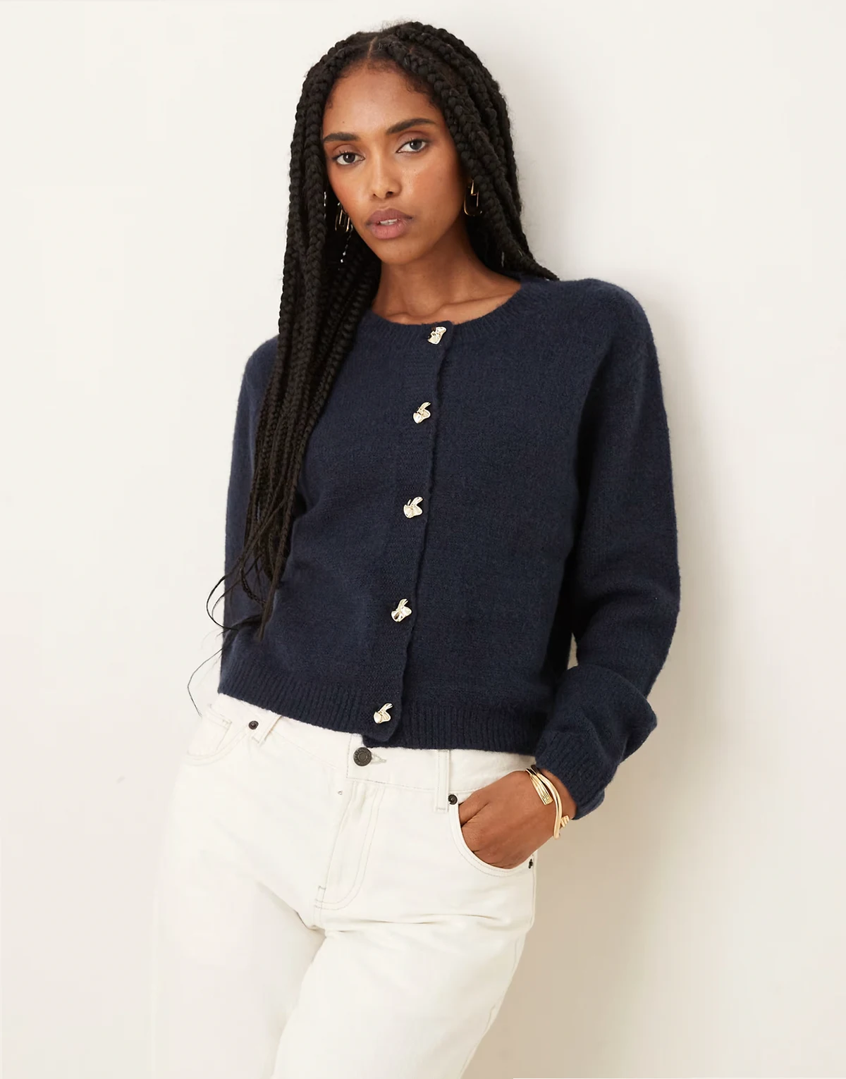 crew neck cardigan with contrast buttons in navy