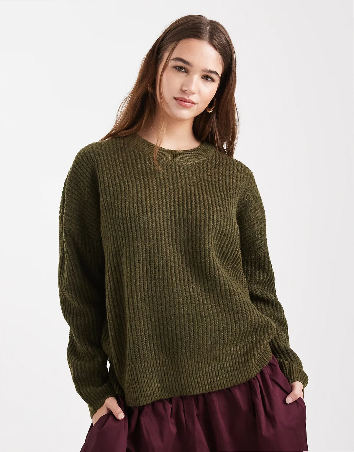 crew neck sweater in olive green
