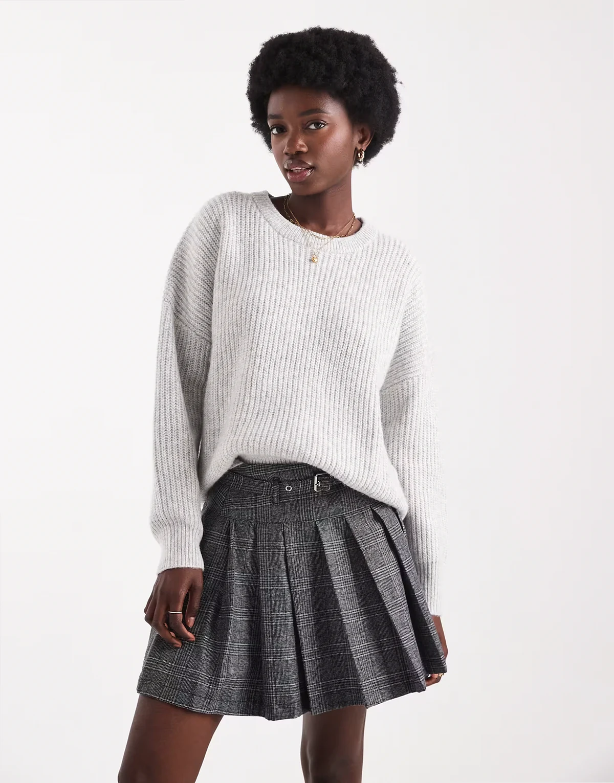 crew neck sweater in light gray