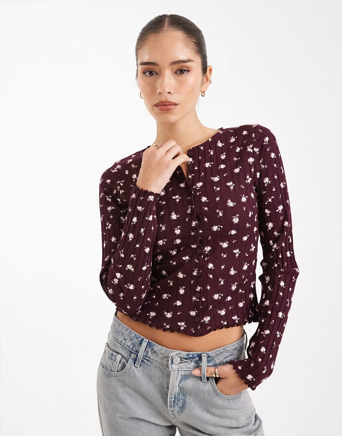 – Gerippte Strickjacke mit Blümchenmuster
