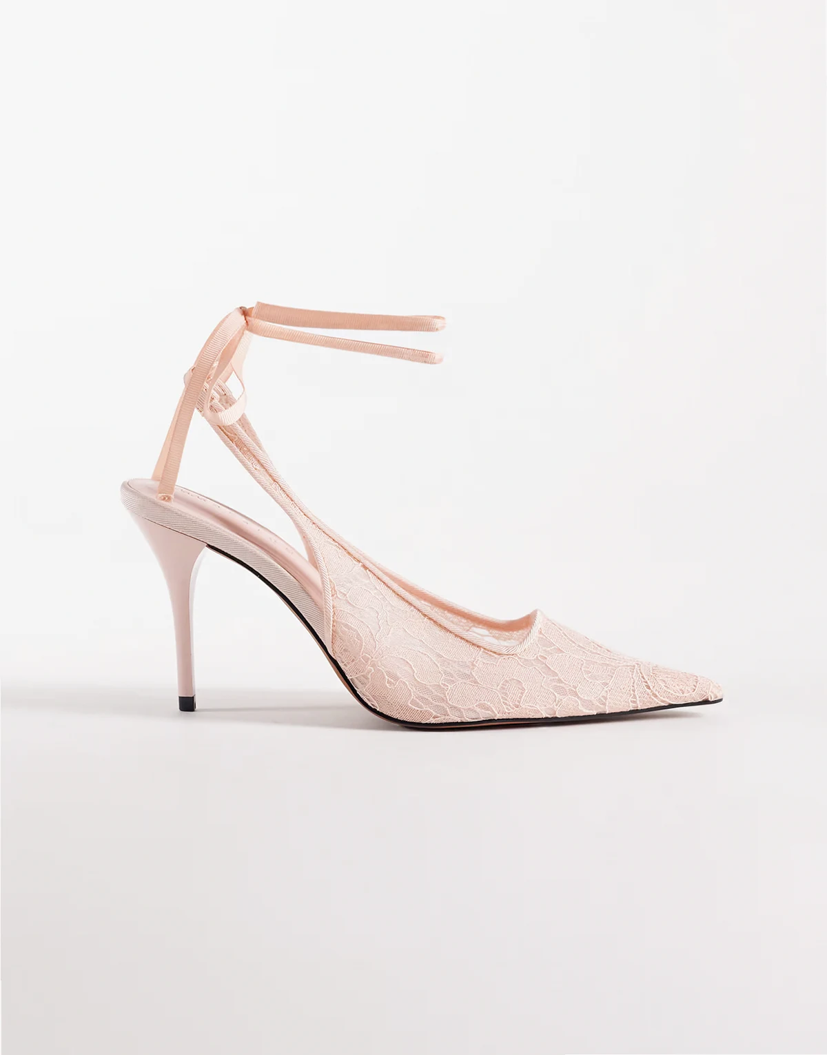 – Pascha – Pumps aus Spitze in Rosa mit Beinschnürung und abgeschnittener Zehenpartie