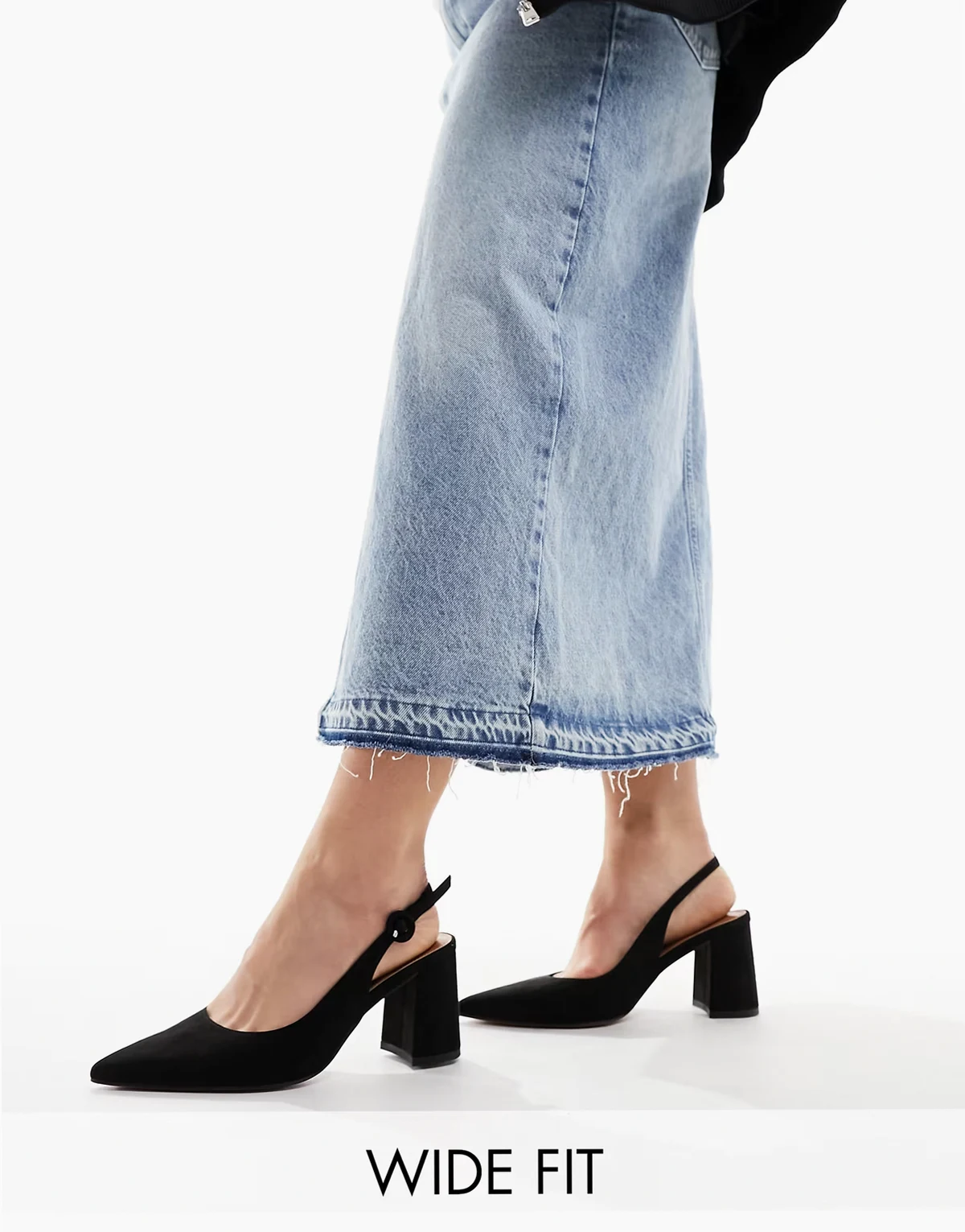 Wide Fit – Sutton – Czarne buty na średnim obcasie klockowym z paskiem za piętą z imitacji zamszu
