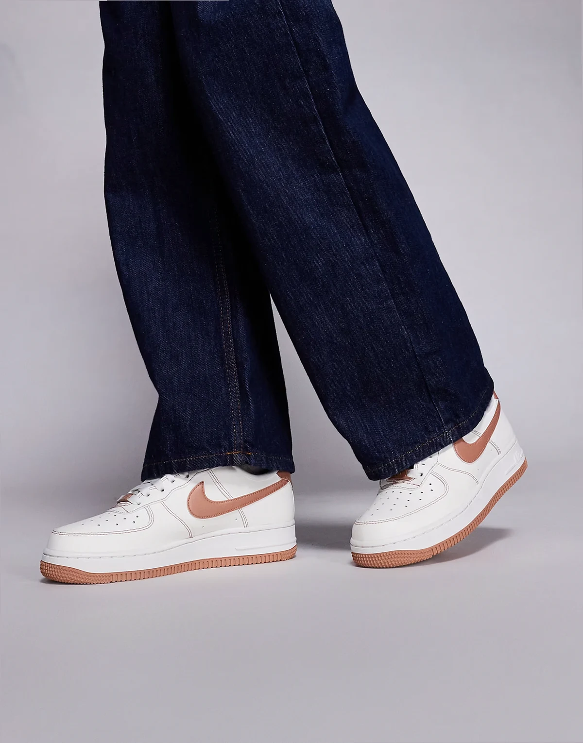 Air Force 1 '07 sneakers in rose gold