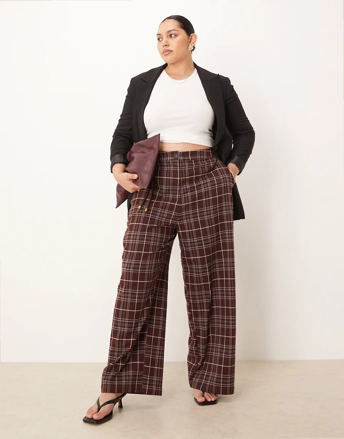 ASOS DESIGN Curve – Bordowe luźne spodnie z prostymi nogawkami i wzorem w kratkę
