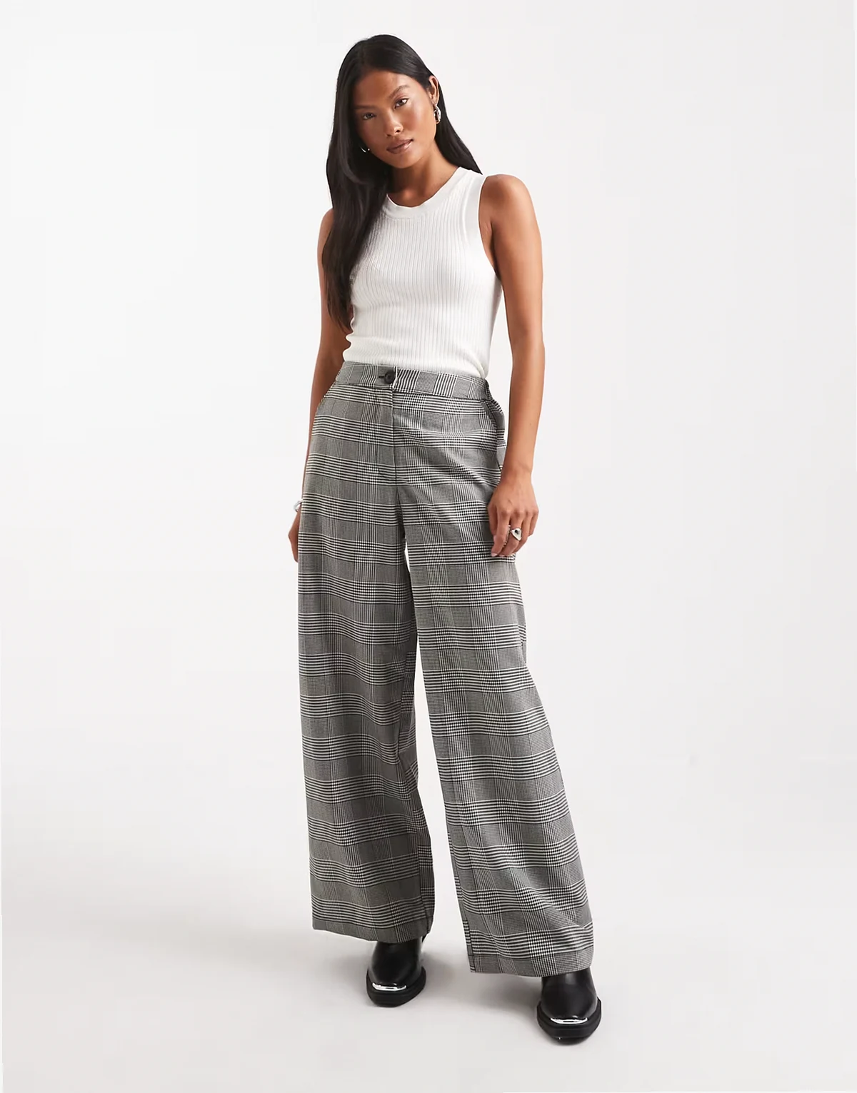 Petite – Elegante, legere, gerade Hose mit Hahnentrittmuster in Schwarz/Weiß