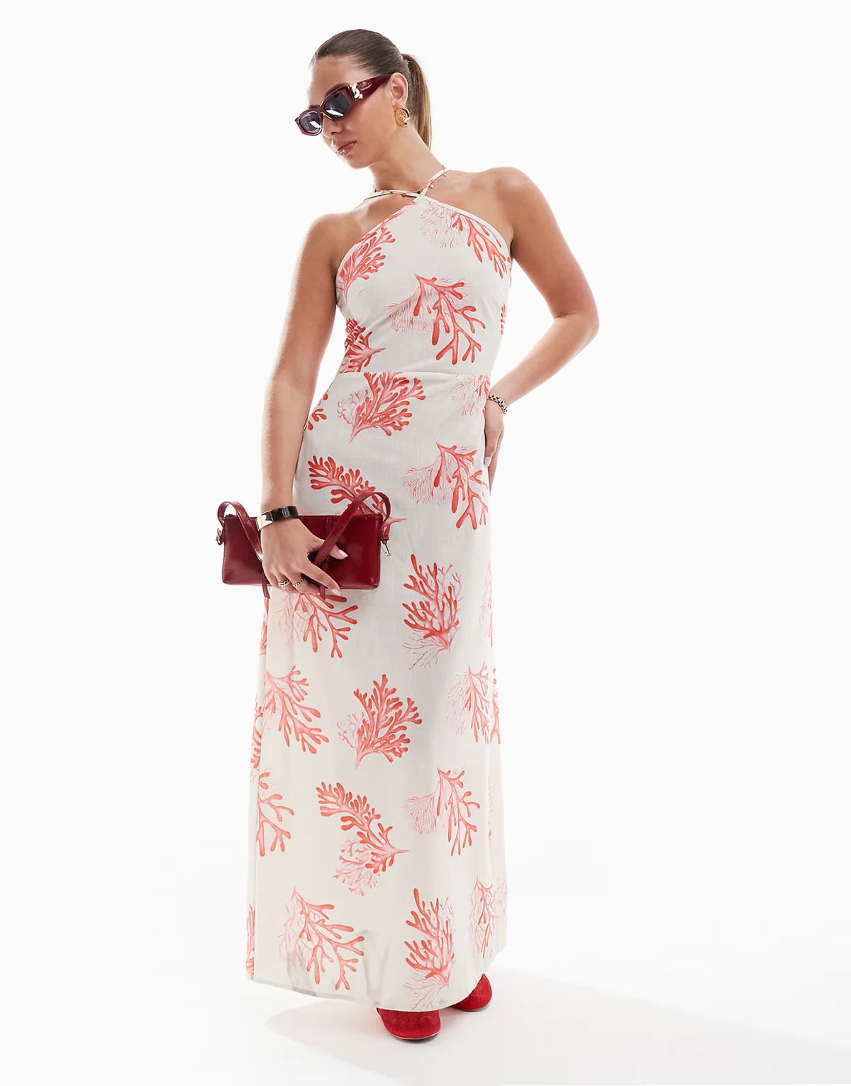 – Maxikleid mit Neckholder und Korallenmuster