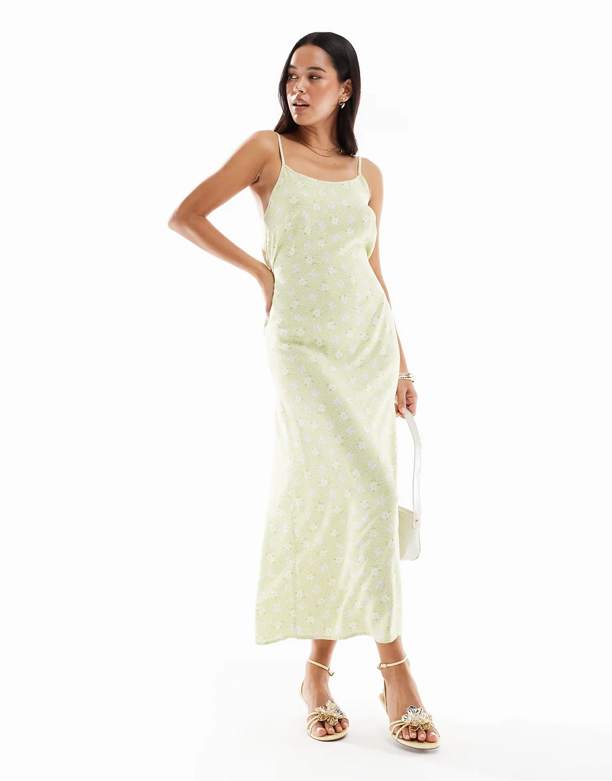 – Maxi-Trägerkleid in Grün mit Blümchenmuster, Trägern und U-Ausschnitt