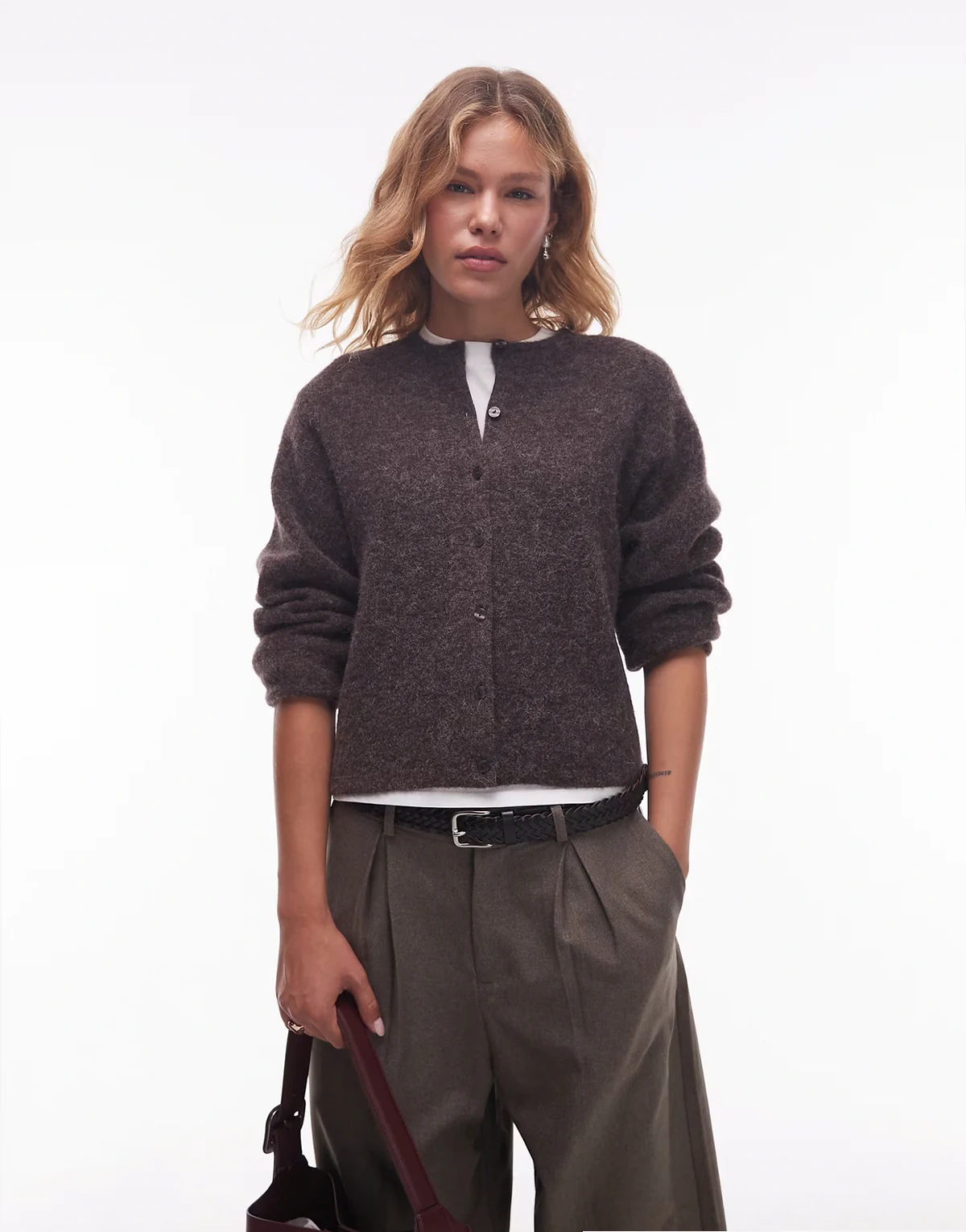 – Strickjacke aus Alpaka und Wolle in Braun mit Knopfleiste vorne