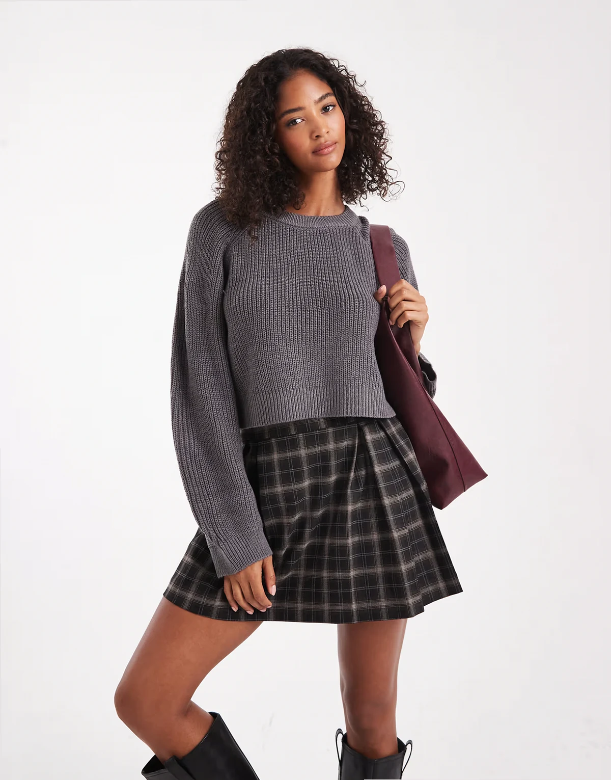 cropped knit crew neck sweater in charcoal