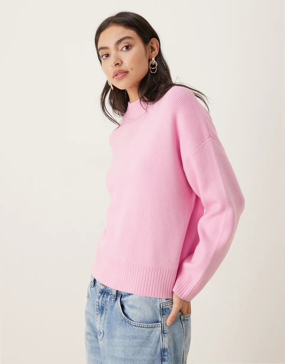 – Hochgeschlossener Pullover in Pastellrosa