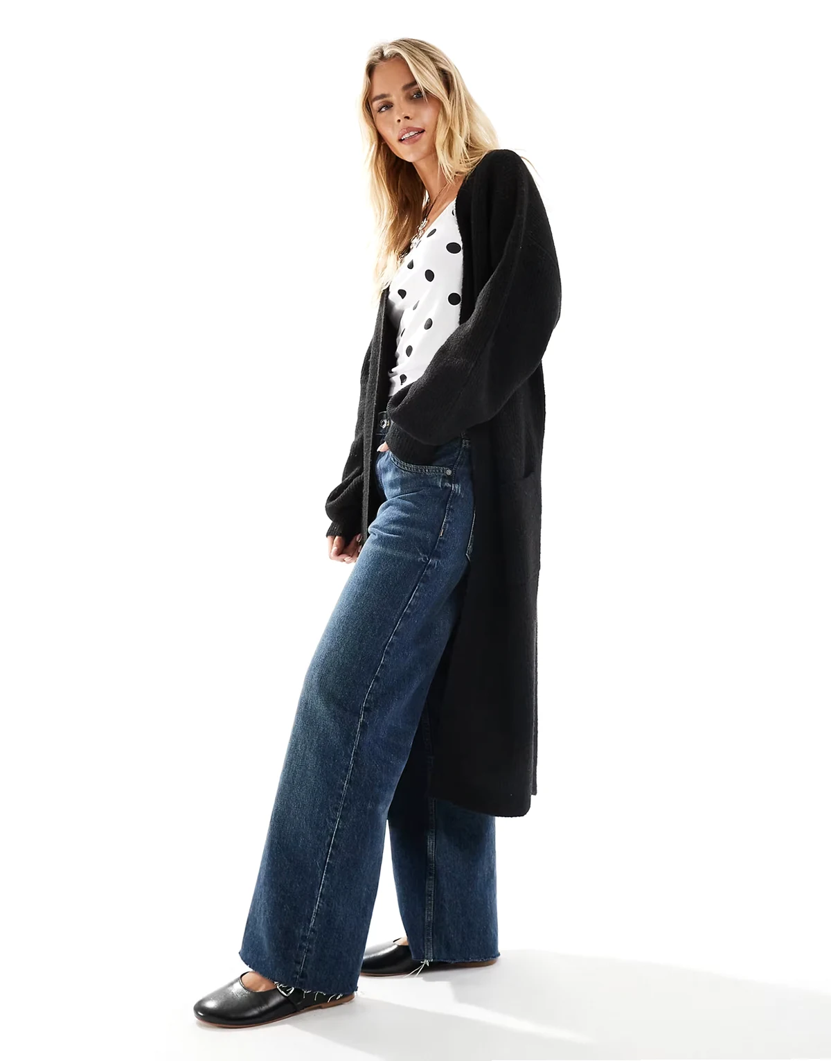 – Czarny kardigan maxi