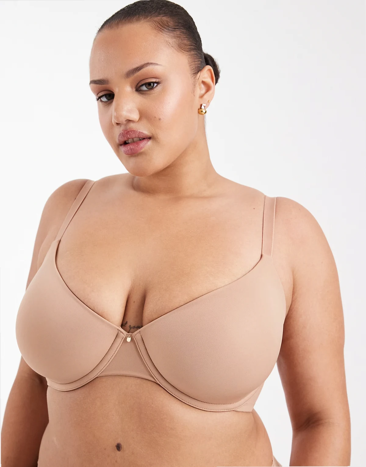 ASOS DESIGN Curve – Beżowy biustonosz pod T-shirt z profilowanymi miseczkami