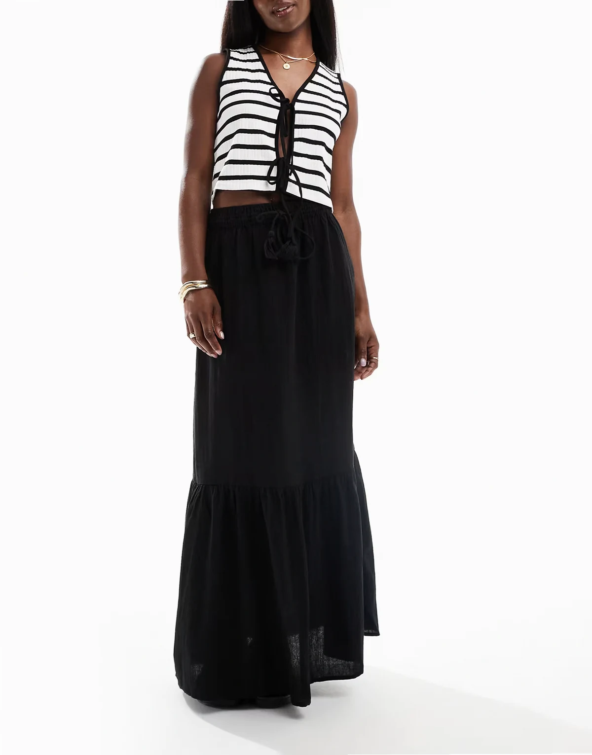 – Maxirock in Schwarz im Boho-Stil