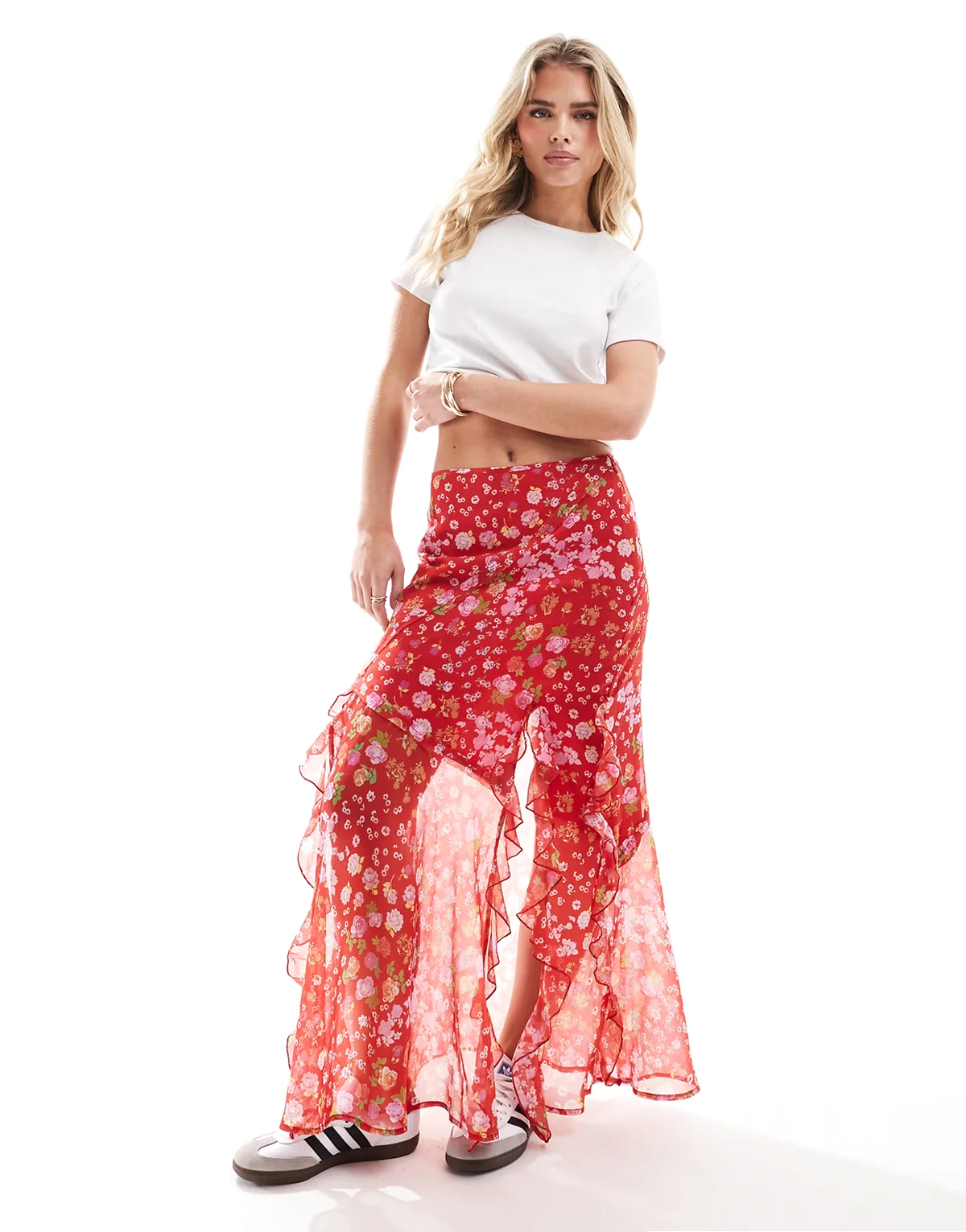 ASOS DESIGN Petite – Chiffon-Maxirock mit Blumenprint und Rüschen
