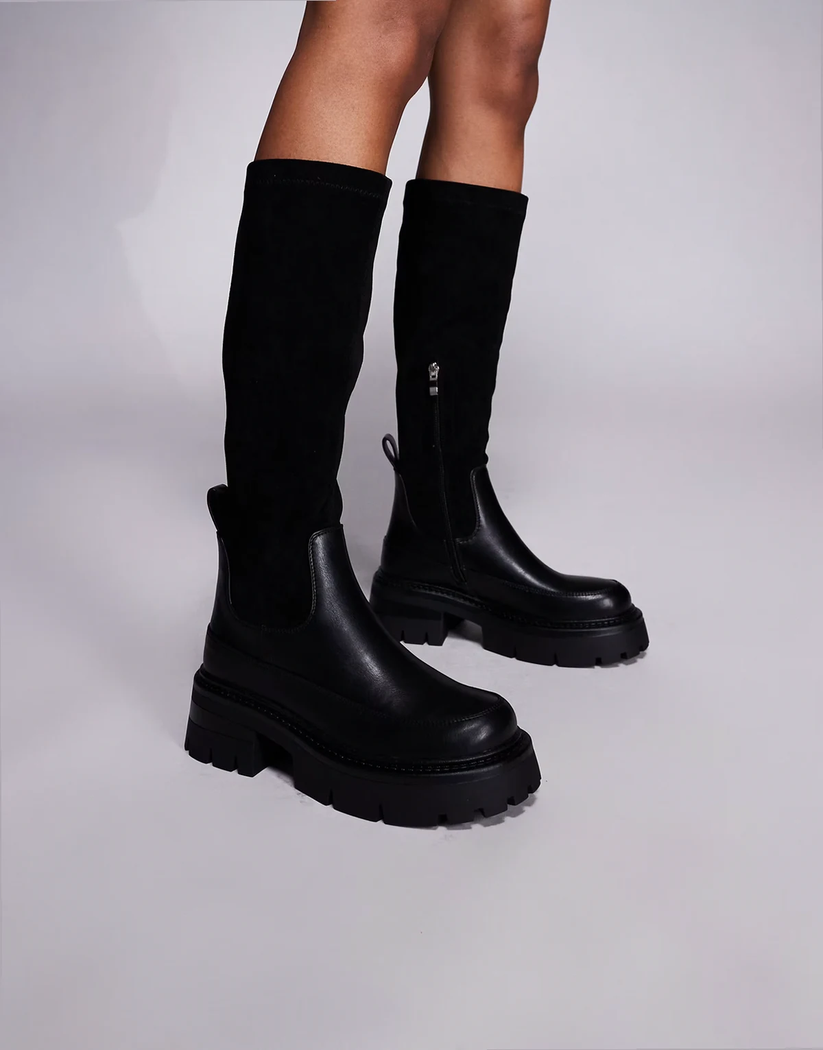 SIMMI London Wide Fit – Chorley – Czarne botki do kolan na grubej podeszwie