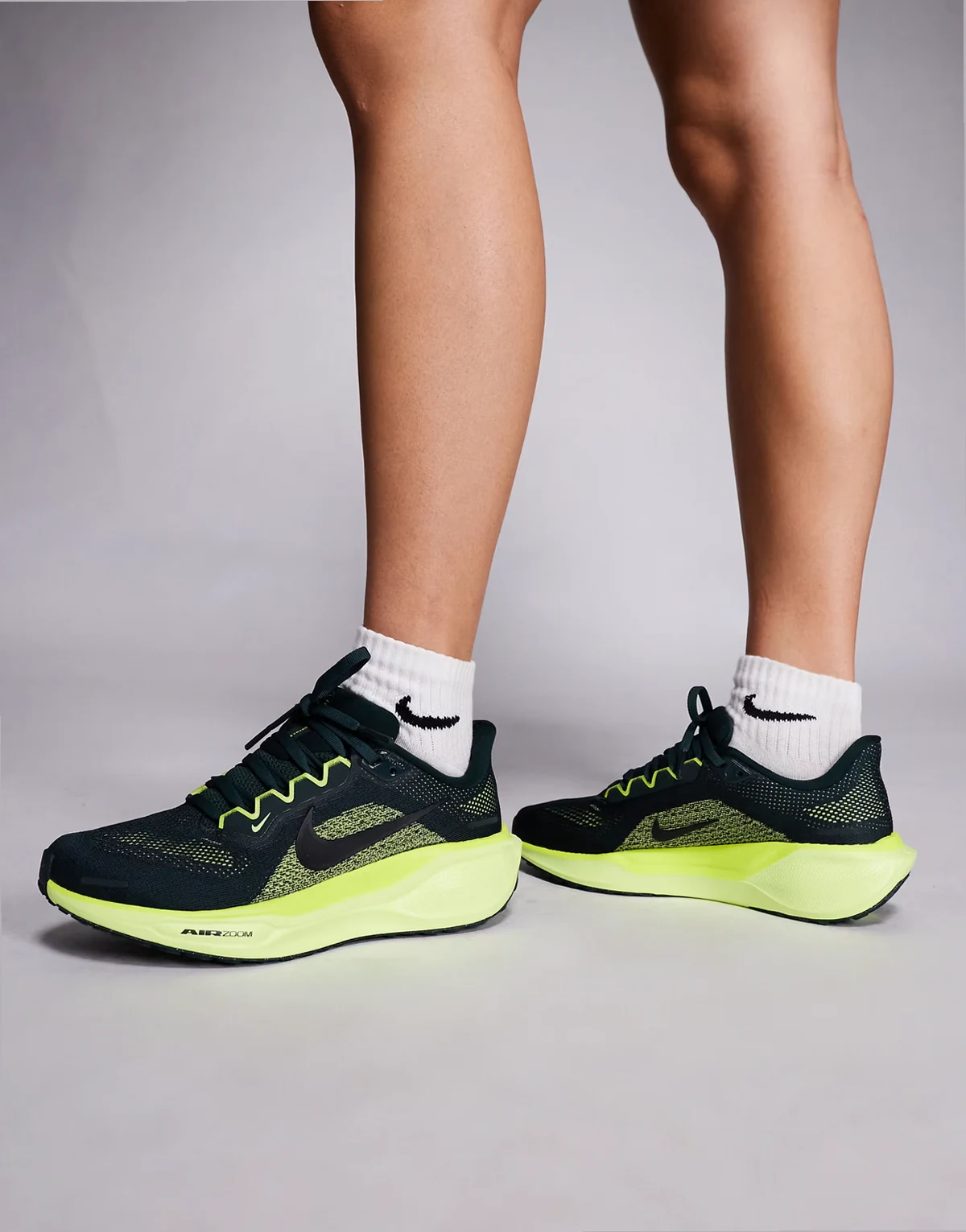 Air Zoom Pegasus 41 sneakers in dark green and yellow