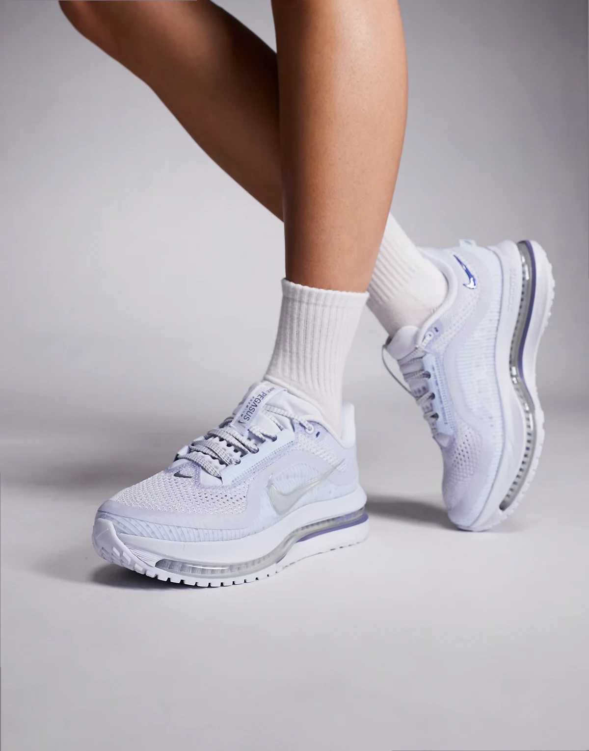 Pegasus Premium sneakers in silver