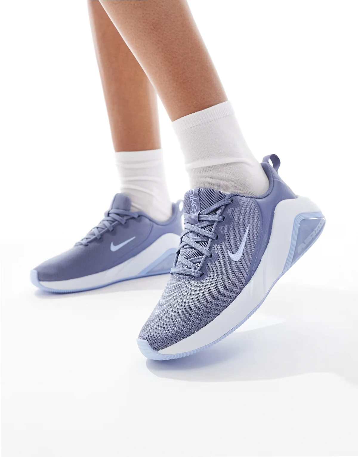 Air Zoom Bella 7 sneakers in blue