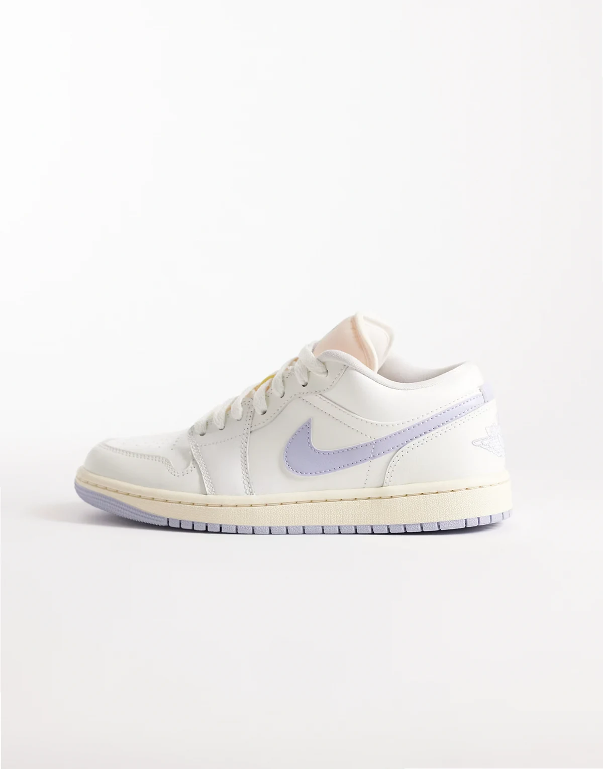 Nike Air Jordan 1 Low sneakers in off white