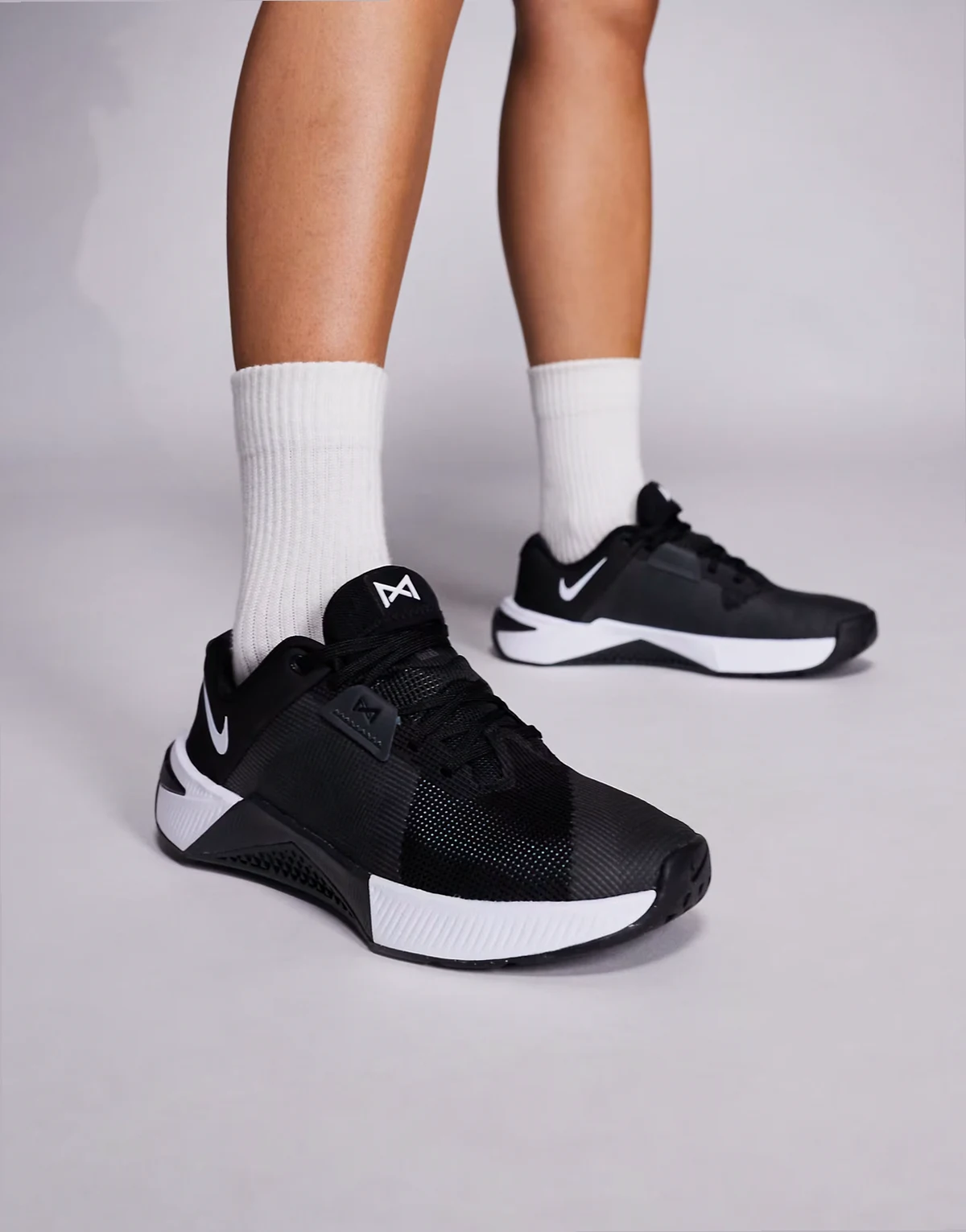 Metcon 10 sneakers in black