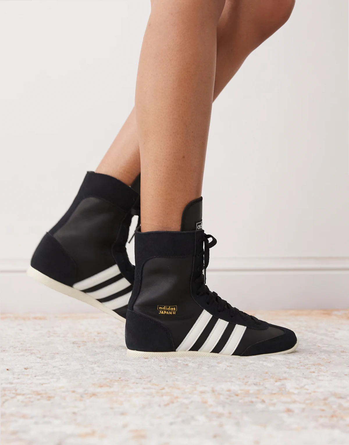 Japan mid sneakers in black and white
