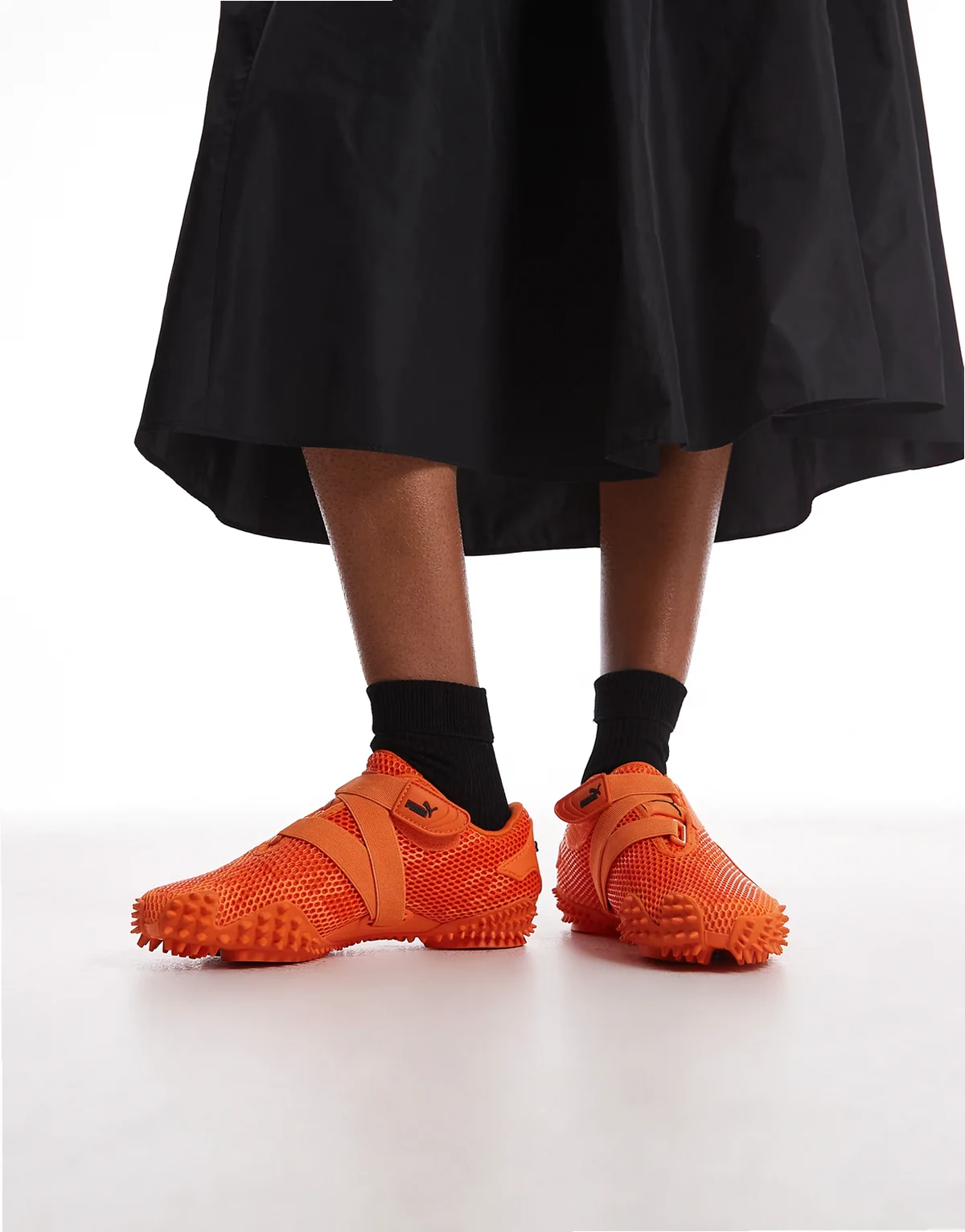 Mostro Venom Lure sneakers in orange