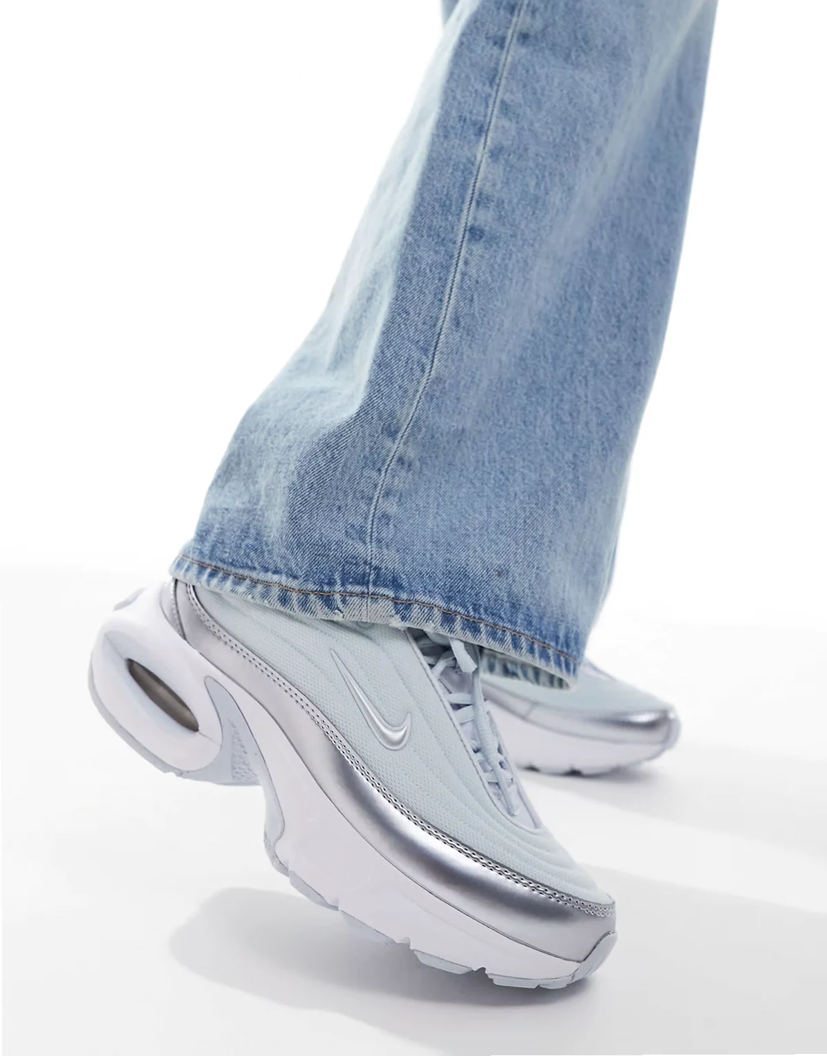 Air Max Portal sneakers in light blue