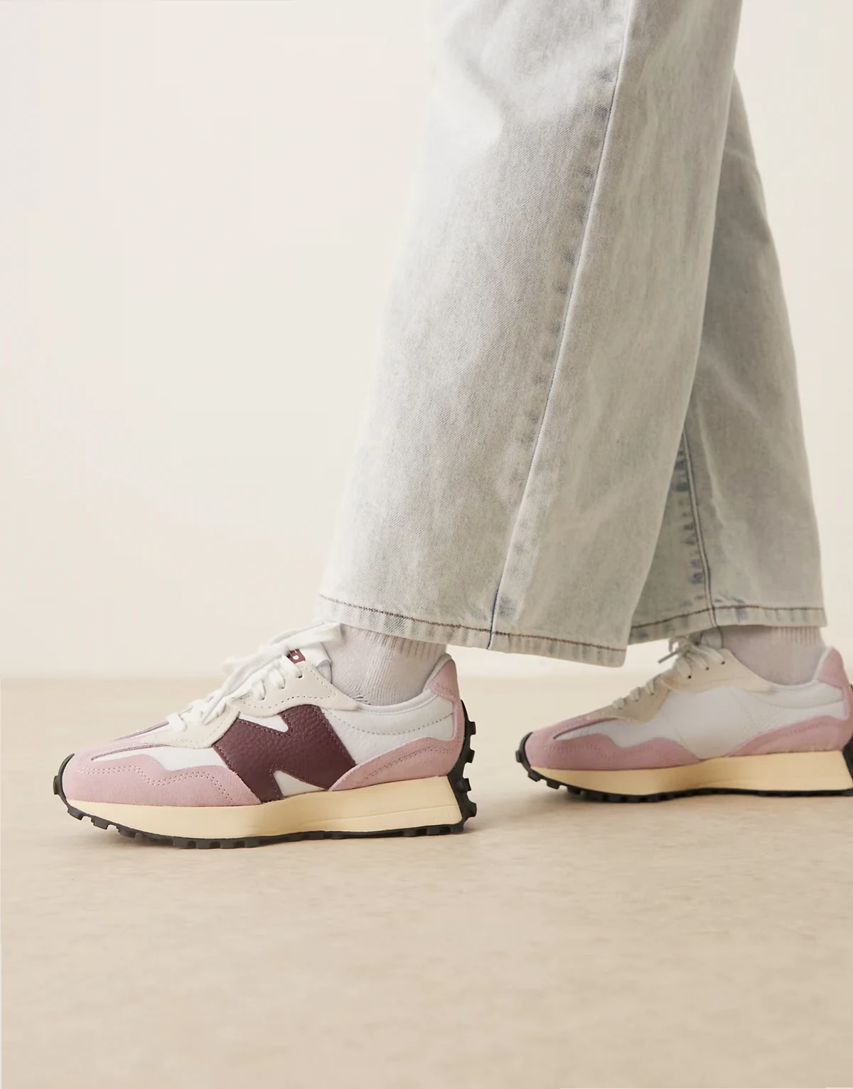 327 sneakers in white with pink and burgundy details