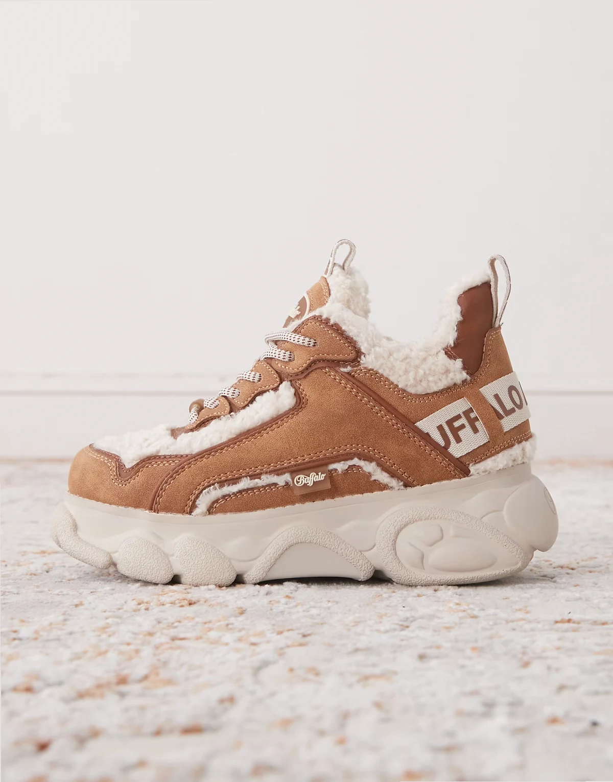 CLD Chai sneakers in beige