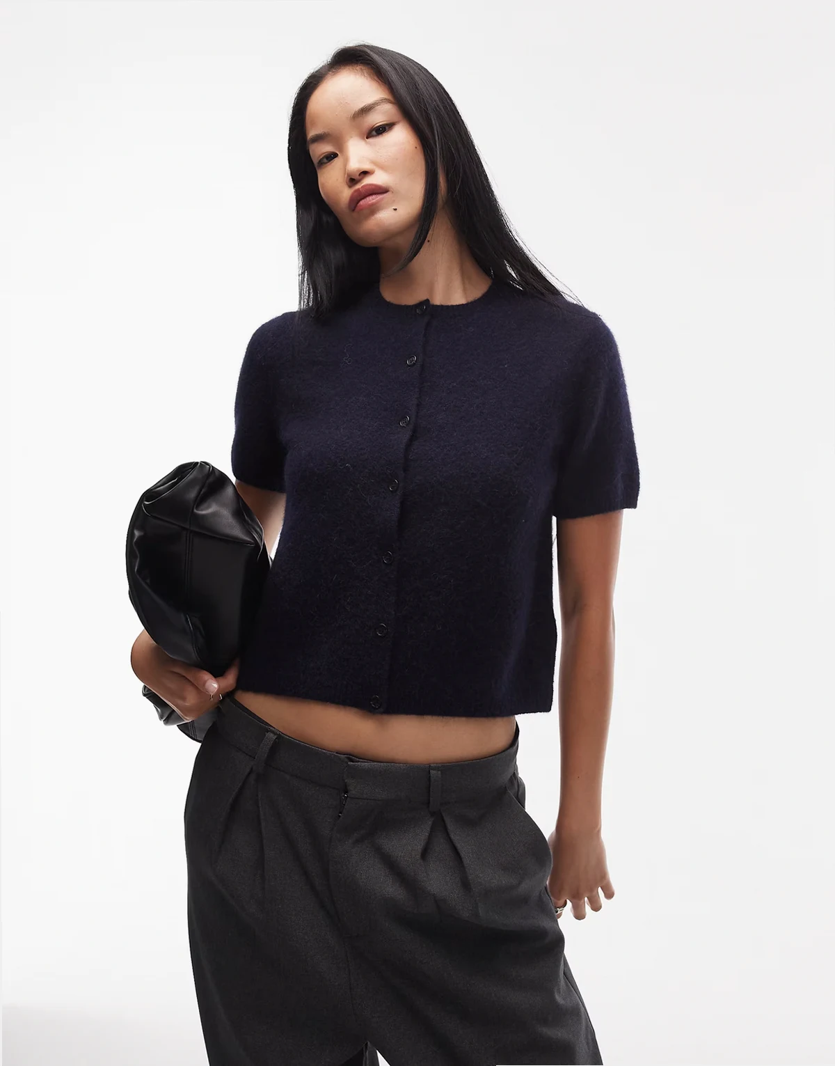 – Kurzärmlige Strickjacke in Marineblau aus Alpakawollmix