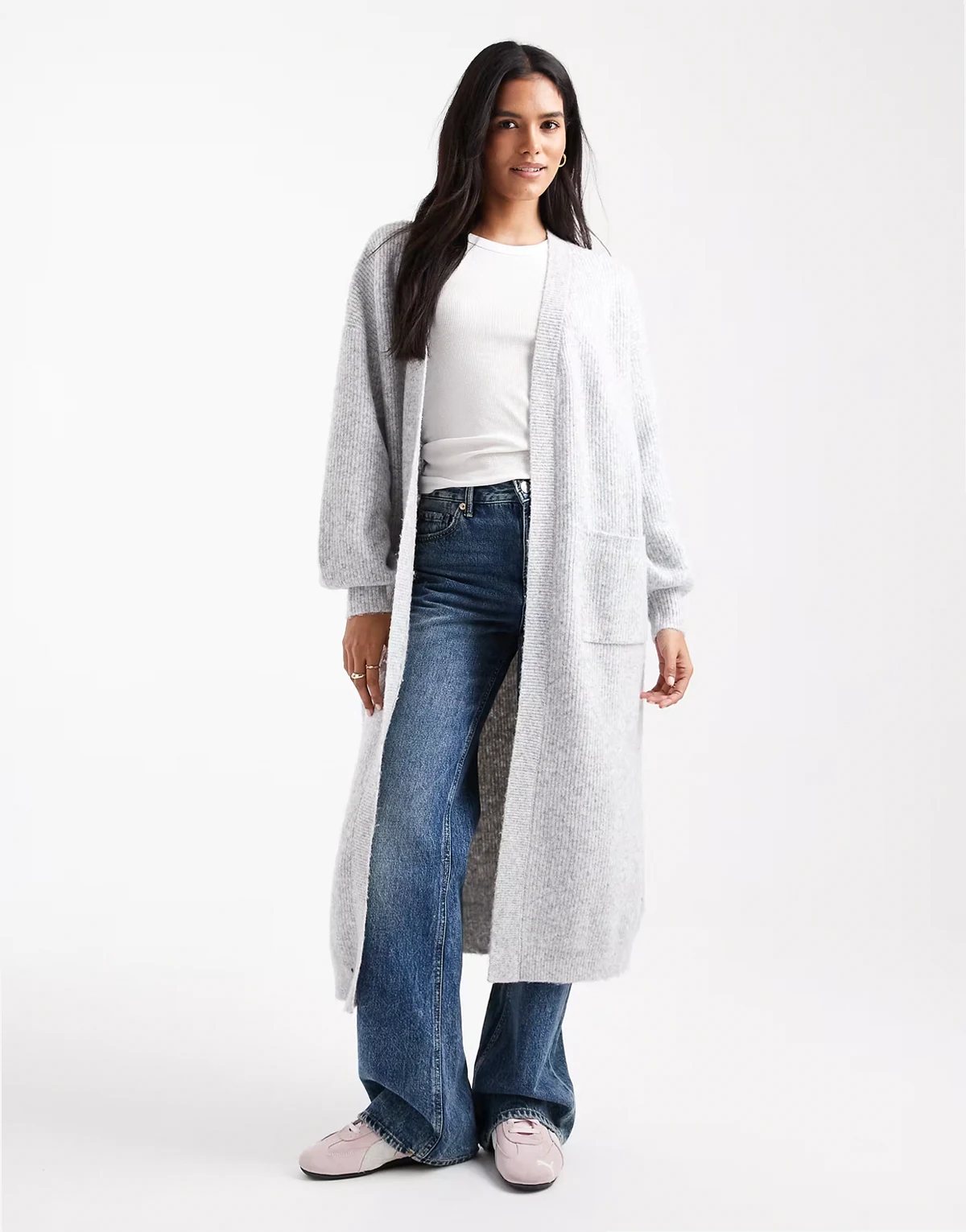 – Maxi-Strickjacke in Hellgrau meliert