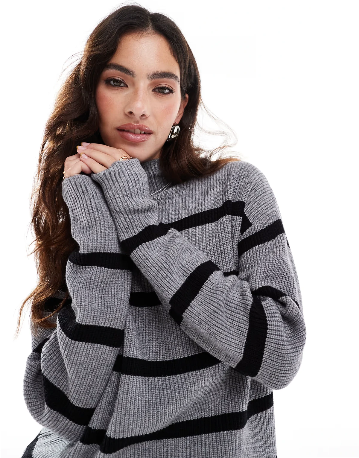 – Hochgeschlossener Pullover in Grau gestreift mit superweicher Haptik