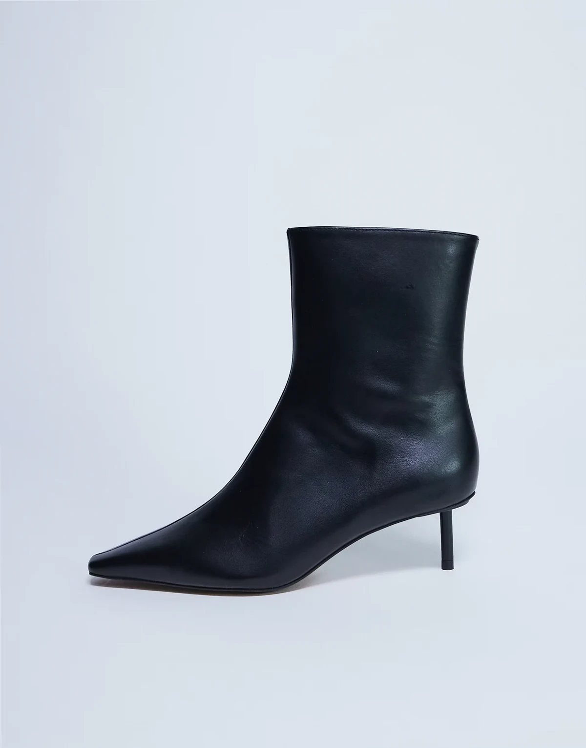 – Narla – Ankle-Boots in Schwarz aus hochwertigem, echtem Leder mit hohem, spitzem Absatz