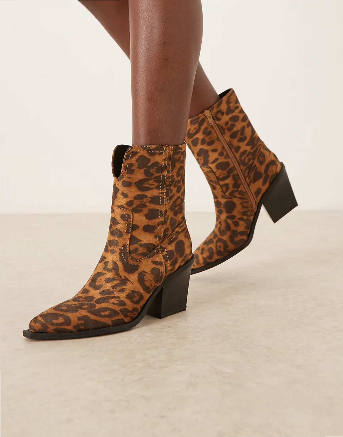 – Remone – Westernstiefel mit Absatz und Leopardenmuster