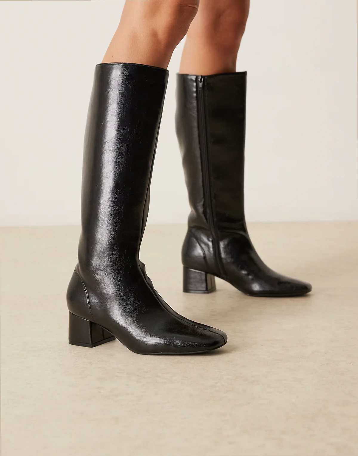 – Canary – Czarne kozaki do kolan na obcasie klockowym