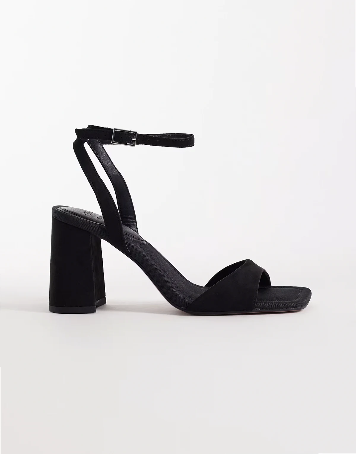 – Hotel – Minimalistyczne czarne zamszowe sandały na obcasie klockowym