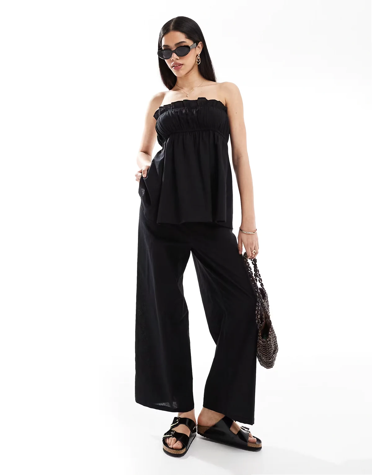 Esmee Exclusive relaxed leg linen look pants in black