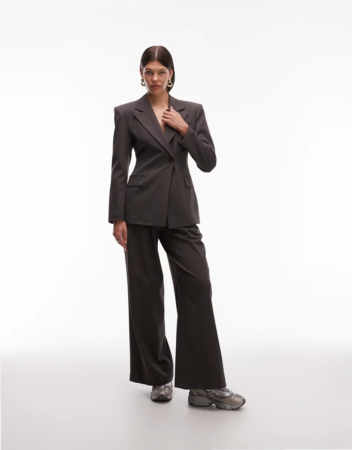– Elegante Hose in Schokobraun mit hohem Bund und Bundfalten
