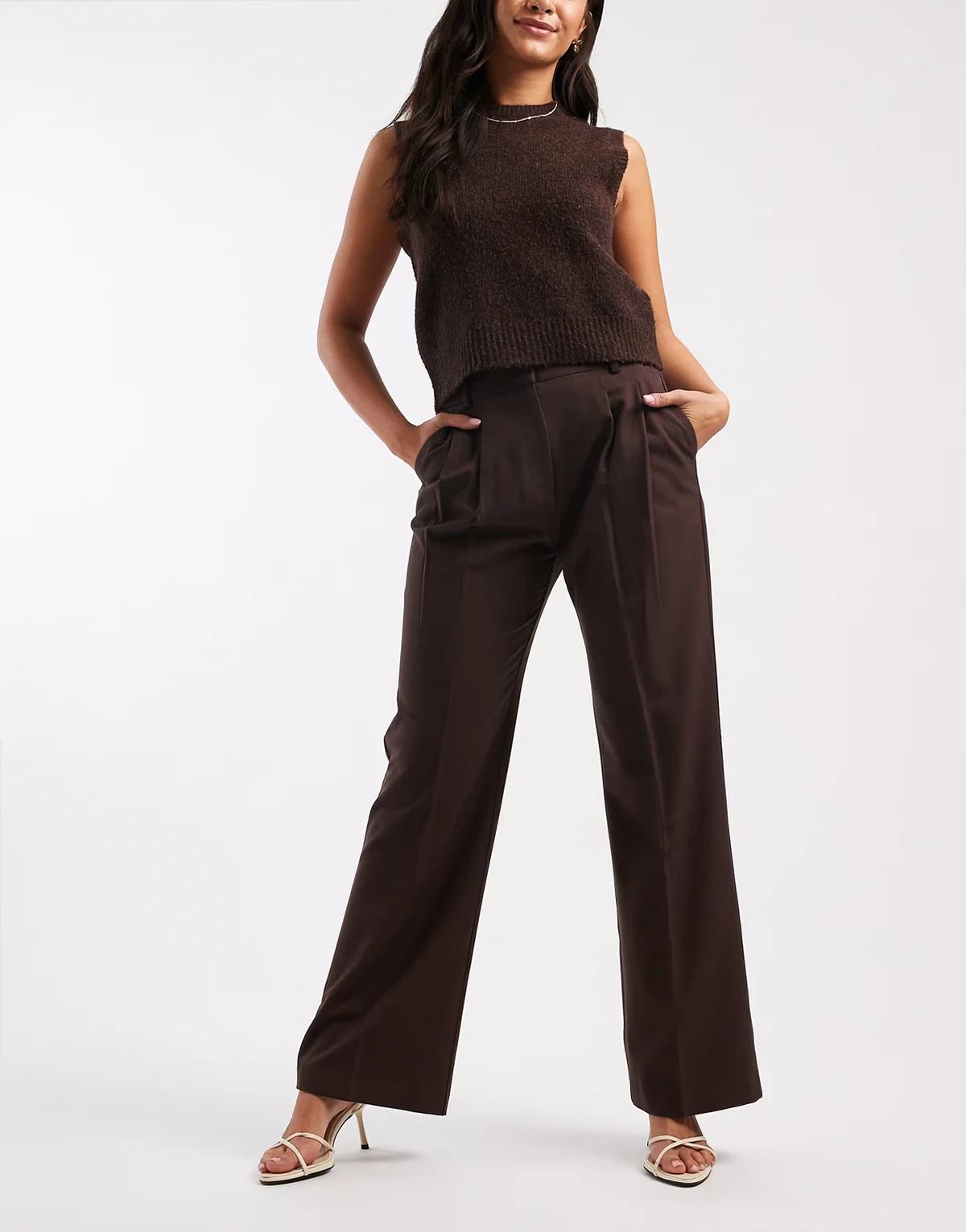 – Elegante Schlaghose mit Relaxed-Fit-in Schokoladenbraun